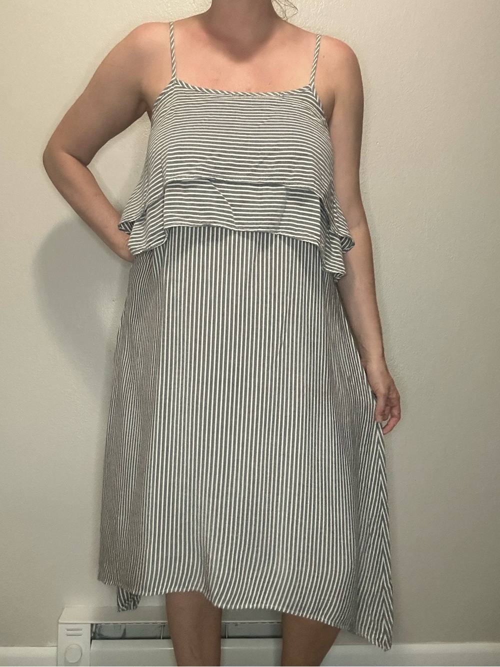 LACAUSA Gray White Stripe Rayon Ruffle Midi Dress Asymmetrical Hem Medium